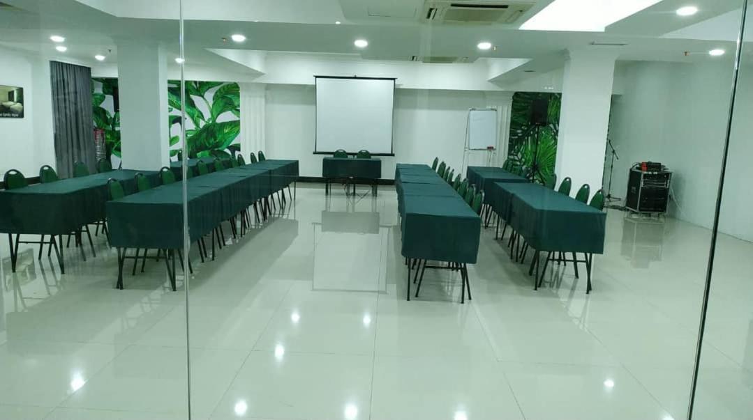 H Boutique Hotel Xplorer Loke Yew Kuala Lumpur Exterior foto